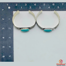 Load image into Gallery viewer, Turkoman Traditional Hippie Style Turquoise Bracelet