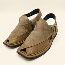 Load image into Gallery viewer, Traditional Men's Handmade Brown Leather Chappal