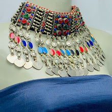 Load image into Gallery viewer, Multicolor Tribal Choker Necklace With Coins