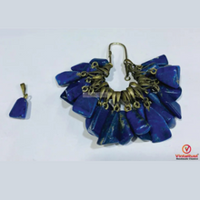 Load image into Gallery viewer, Natural Lapis Lazuli Carved Leaves Pendant