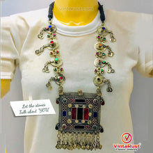 Load image into Gallery viewer, Nomadic Vintage Pendant Necklace With Silver Tassels
