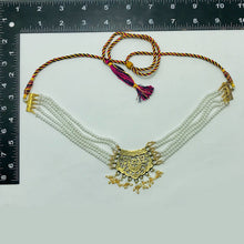 Load image into Gallery viewer, Pearls Beaded Chain Necklace With Golden Metal Motif