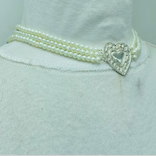 Load image into Gallery viewer, Pearls Beaded Chain Necklace With Earrings