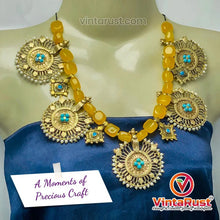 Load image into Gallery viewer, Pearls Stones Vintage Necklace