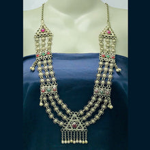 Load image into Gallery viewer, Silver Kuchi Pendant Necklace With Glass Stones