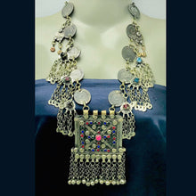 Load image into Gallery viewer, Silver Vintage Coins Chain Necklace