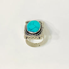 Load image into Gallery viewer, Southwestern Style Turquoise Oval Stone Ring
