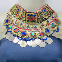 Load image into Gallery viewer, Statement Choker Necklace With Multicolor Glass Stones