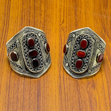 Load image into Gallery viewer, Front Three Stone Style Boho Kuchi Bracelet