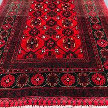 Load image into Gallery viewer, Traditional Handwoven Bashiri Rug