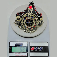 Load image into Gallery viewer, Traditional Matha Patti With Multicolor Glass Stone