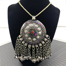 Load image into Gallery viewer, Traditional Metal Round Long Necklace