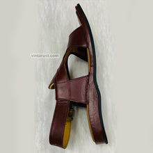 Load image into Gallery viewer, Traditional Panjedare Brown Peshawari Chappal