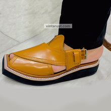 Load image into Gallery viewer, Traditional Peshawari Chappal Sandals For Men