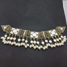 Load image into Gallery viewer, Tribal Choker Necklace With Dangling Beads