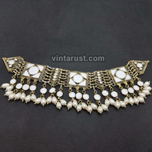 Load image into Gallery viewer, Tribal Choker Necklace With Dangling Beads