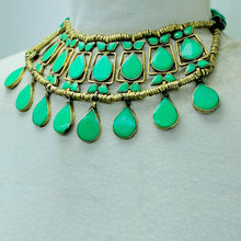 Load image into Gallery viewer, Tribal Green Stone Choker Necklace With Earrings