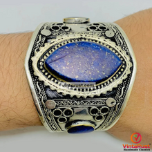 Load image into Gallery viewer, Tribal Handmade Bracelet With Lapis Lazuli Stone