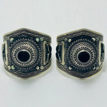 Load image into Gallery viewer, Tribal Vintage Cuff Bracelet With Black Stones