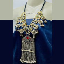 Load image into Gallery viewer, Tribal Vintage Necklace With Long Dangling Bells