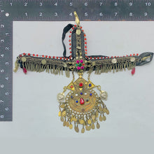 Load image into Gallery viewer, Turkmen Style Tribal Matha Patti