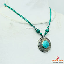 Load image into Gallery viewer, Turquoise Beaded Light Weight Pendant Necklace