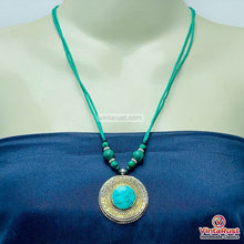 Load image into Gallery viewer, Turquoise Beaded Light Weight Pendant Necklace