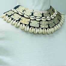Load image into Gallery viewer, Unique Boho Choker Necklace With Shells and Metal Pieces