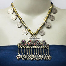 Load image into Gallery viewer, Vintage Beaded Chain Pendant Necklace
