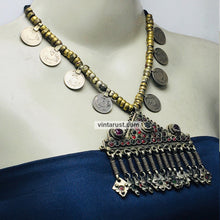 Load image into Gallery viewer, Vintage Beaded Chain Pendant Necklace