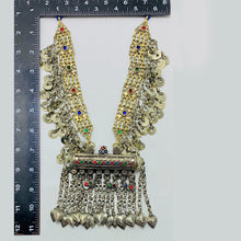 Load image into Gallery viewer, Vintage Big Pendant Necklace With Dangling Tassels
