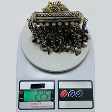 Load image into Gallery viewer, Vintage Big Pendant Necklace With Dangling Tassels