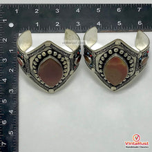 Load image into Gallery viewer, Vintage Boho Style Carnelian Stones Cuff Bracelet