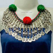 Load image into Gallery viewer, Vintage Choker Necklace With Long Dangling Floral Tassels