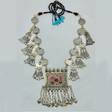 Load image into Gallery viewer, Vintage Coins Chain Necklace With Dangling Pendant