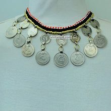 Load image into Gallery viewer, Vintage Dangling Coins Choker Necklace