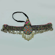 Load image into Gallery viewer, Vintage Handmade Mathapatti With Bells