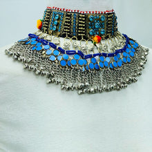 Load image into Gallery viewer, Vintage Handmade Turquoise Choker Necklace