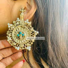 Load image into Gallery viewer, Vintage Huge Massive Hasli Earrings