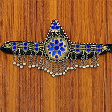 Load image into Gallery viewer, Vintage Kuchi Math Patti With Bells