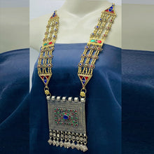 Load image into Gallery viewer, Vintage Long Chain Big Pendant Necklace