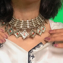 Load image into Gallery viewer, Vintage Multilayers Choker Necklace With Red  Glass Stones