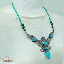 Load image into Gallery viewer, Nepalese Turquoise Green Handmade Necklace
