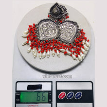 Load image into Gallery viewer, Vintage Oxidized Earrings With Red Beads