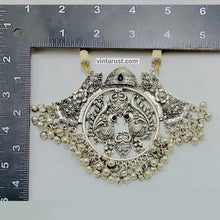 Load image into Gallery viewer, Vintage Peacock Motif Choker With Bells