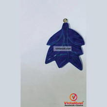 Load image into Gallery viewer, Lapis Lazuli Leaf-Shaped Gemstones Pendant