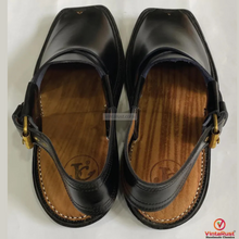 Load image into Gallery viewer, Classic Black Leather Peshawari Chappal