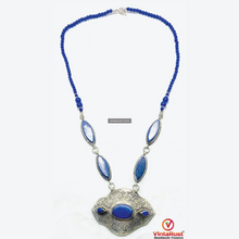 Load image into Gallery viewer, Vintage Blue Lapis Lazuli Stone Necklace
