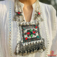 Load image into Gallery viewer, Ethnic Tribal Red and Green Glass Stones