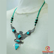 Load image into Gallery viewer, Nepalese Turquoise Green Handmade Necklace